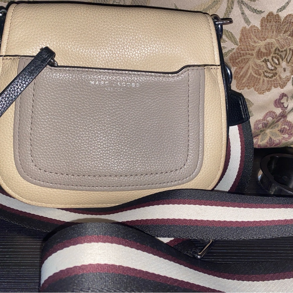 Marc Jacobs Empire City Cream and Gray Women's Bag
